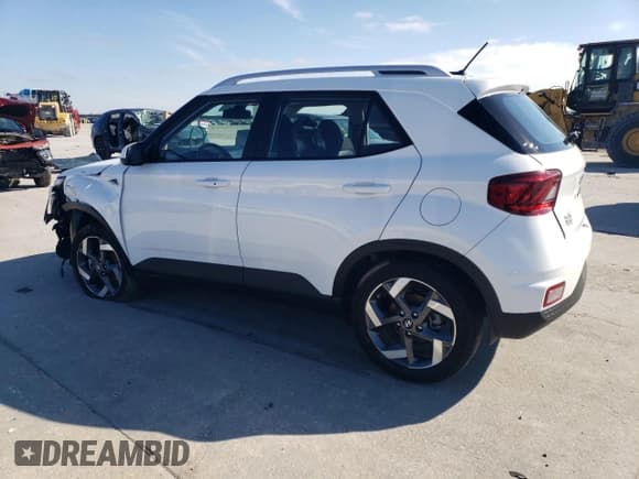 ✅ 2024 Hyundai Venue SEL • VIN: KMHRC8A34RU315908 • Lot: 41524215. Listed on Copart with 15,786 mi. Free auction sales archive from the USA and detailed vehicle history report at DreamBid. Image 2.