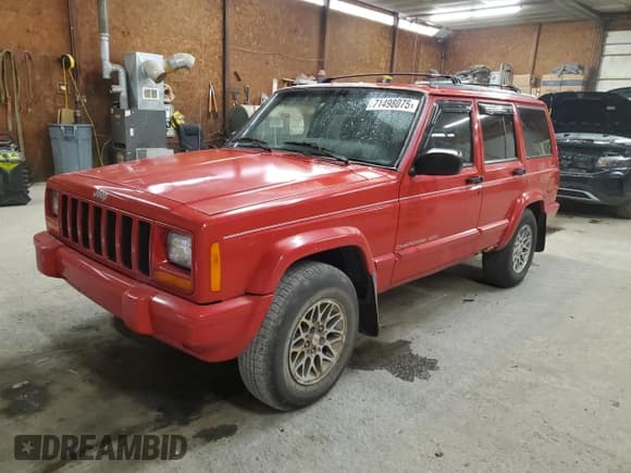 ✅ 1997 Jeep Cherokee Country • VIN: 1J4FJ78S5VL596843 • Lot: 71498075. Listed on Copart with 135,806 mi. Free auction sales archive from the USA and detailed vehicle history report at DreamBid. Image 1.