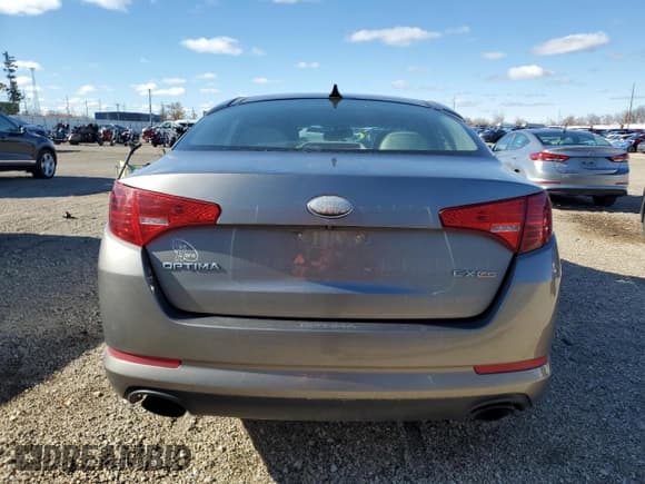 ✅ 2013 Kia Optima EX • VIN: 5XXGN4A71DG209884 • Lot: 92099775. Wystawiony na Copart z przebiegiem 169 018 mil. Bezpłatny archiwum sprzedaży aukcyjnych z USA i szczegółowy raport historii pojazdu na DreamBid. Zdjęcie 6.
