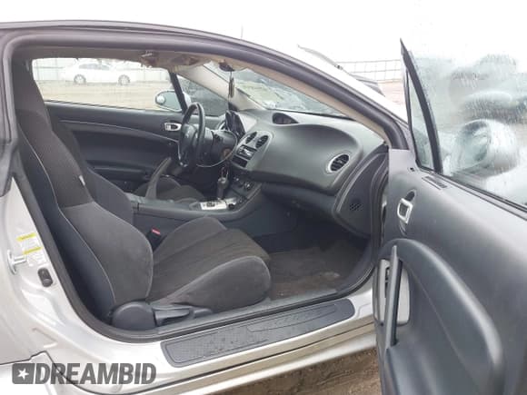 ✅ 2006 Mitsubishi Eclipse GS • VIN: 4A3AK24F36E011186 • Лот: 42948526. Опубликован ранее на IAAI с пробегом 214 482 миль. Бесплатный доступ к архиву аукционных продаж из США и подробный отчёт об истории автомобиля на DreamBid. Изображение 5.