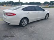 ✅ 2015 Ford Fusion SE • VIN: 1FA6P0HD9F5116439 • Lot: 43479817. Wystawiony na IAAI z przebiegiem 119 752 mil. Bezpłatny archiwum sprzedaży aukcyjnych z USA i szczegółowy raport historii pojazdu na DreamBid. Zdjęcie 4.