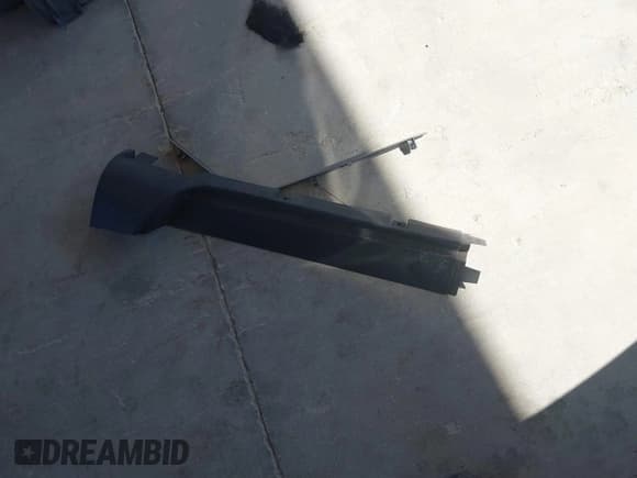 ✅ 2011 Lincoln MKS • VIN: 1LNHL9ER4BG610611 • Lot: 43705891. Wystawiony na IAAI z przebiegiem 176 288 mil. Bezpłatny archiwum sprzedaży aukcyjnych z USA i szczegółowy raport historii pojazdu na DreamBid. Zdjęcie 12.