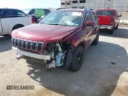 ✅ 2019 Jeep Cherokee Latitude • VIN: 1C4PJMCB3KD284140 • Лот: 42607798. Опубликован ранее на IAAI с пробегом 113 746 миль. Бесплатный доступ к архиву аукционных продаж из США и подробный отчёт об истории автомобиля на DreamBid. Изображение 2.