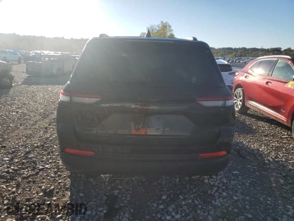 ✅ 2024 Jeep Grand Cherokee Altitude X • VIN: 1C4RJHAG4R8930271 • Lot: 87030455. Listed on Copart with 22,327 mi. Free auction sales archive from the USA and detailed vehicle history report at DreamBid. Image 6.