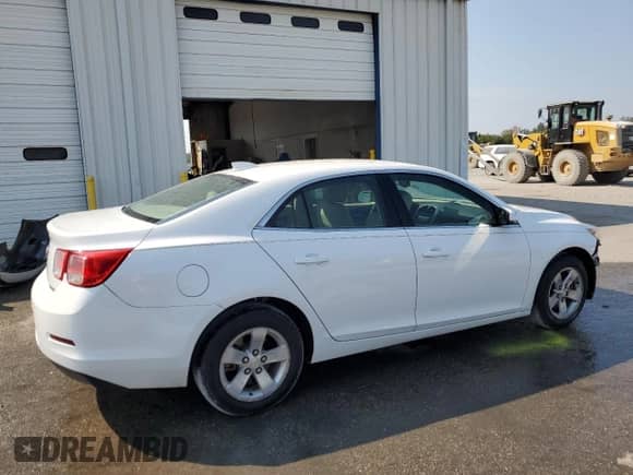 2015 Chevrolet Malibu LT with VIN 1G11C5SL7FF200615, listed as a Copart auction lot 81325595 with 317,846 mi miles and Salvage title. Bid and sale history available at DreamBid. Image 3.