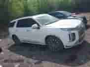 2025 Hyundai Palisade Calligraphy z VIN KM8R74GE8SU828199, wystawiony jako IAAI lot #41939641 z przebiegiem 16 939 mil mil oraz . Historia ofert i sprzedaży dostępna na DreamBid. Obrazek 13.