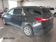✅ 2020 Chevrolet Traverse LT Cloth • VIN: 1GNEVGKW4LJ253765 • Lot: 43462133. Wystawiony na IAAI z przebiegiem 69 506 mil. Bezpłatny archiwum sprzedaży aukcyjnych z USA i szczegółowy raport historii pojazdu na DreamBid. Zdjęcie 3.