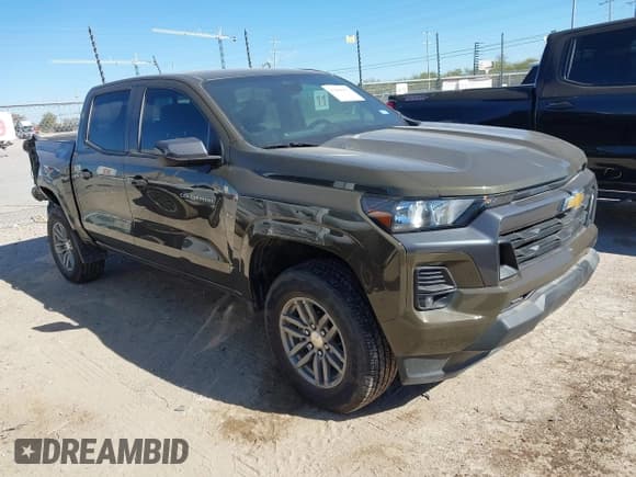 ✅ 2024 Chevrolet Colorado 2WD LT • VIN: 1GCGSCEC7R1170568 • Лот: 43680455. Опубликован ранее на IAAI с пробегом 7 653 миль. Бесплатный доступ к архиву аукционных продаж из США и подробный отчёт об истории автомобиля на DreamBid. Изображение 1.
