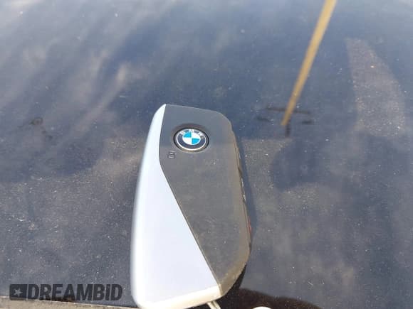 ✅ 2024 BMW i5 eDrive40 • VIN: WBY33FK07RCR27379 • Lot: 42882394. Wystawiony na IAAI z przebiegiem Nie podano. Bezpłatny archiwum sprzedaży aukcyjnych z USA i szczegółowy raport historii pojazdu na DreamBid. Zdjęcie 11.