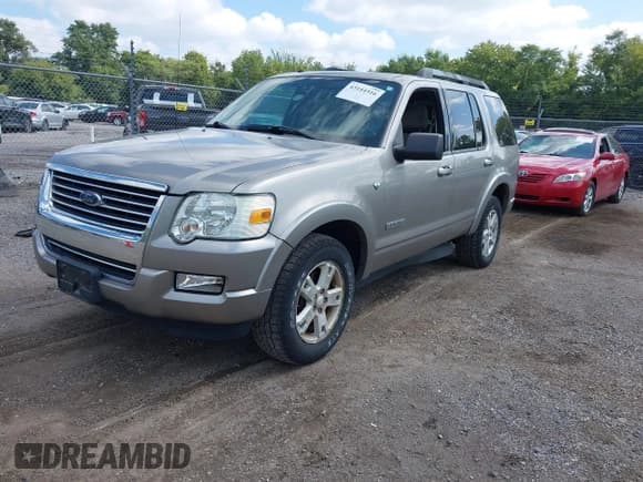 ✅ 2008 Ford Explorer XLT • VIN: 1FMEU73848UA87700 • Lot: 43144516. Wystawiony na IAAI z przebiegiem 120 367 mil. Bezpłatny archiwum sprzedaży aukcyjnych z USA i szczegółowy raport historii pojazdu na DreamBid. Zdjęcie 2.