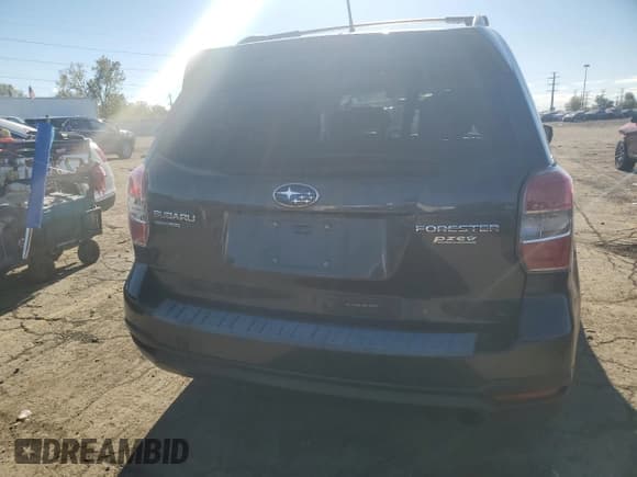 ✅ 2015 Subaru Forester Touring • VIN: JF2SJAWC6FH437610 • Lot: 85389825. Listed on Copart with 117,338 mi. Free auction sales archive from the USA and detailed vehicle history report at DreamBid. Image 6.