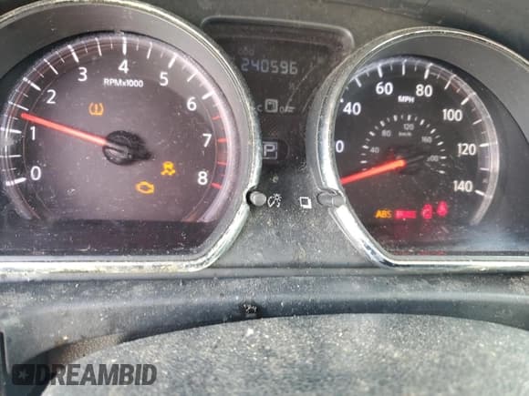 ✅ 2017 Nissan Versa SV • VIN: 3N1CN7AP9HL865537 • Lot: 56904615. Listed on Copart with 240,596 mi. Free auction sales archive from the USA and detailed vehicle history report at DreamBid. Image 9.