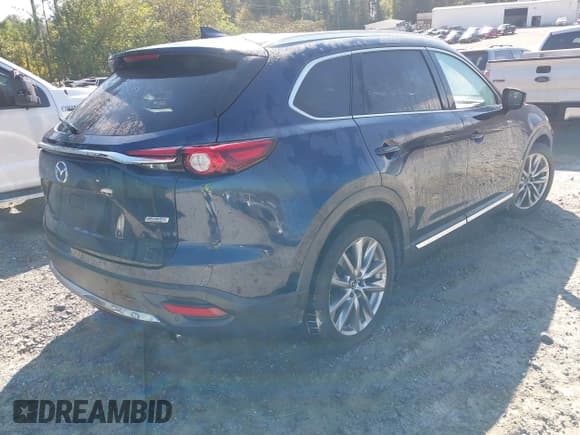 ✅ 2018 Mazda CX-9 Grand Touring • VIN: JM3TCADY0J0226946 • Lot: 43421530. Wystawiony na IAAI z przebiegiem 137 791 mil. Bezpłatny archiwum sprzedaży aukcyjnych z USA i szczegółowy raport historii pojazdu na DreamBid. Zdjęcie 4.