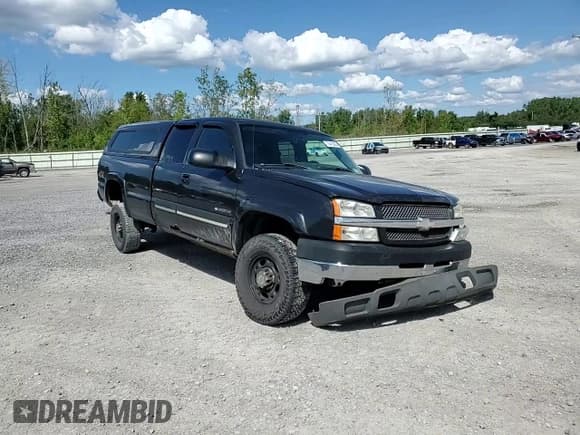 ✅ 2004 Chevrolet Silverado 2500HD LS • VIN: 1GCHK29U54E360694 • Lot: 70415325. Wystawiony na Copart z przebiegiem 132 894 mil. Bezpłatny archiwum sprzedaży aukcyjnych z USA i szczegółowy raport historii pojazdu na DreamBid. Zdjęcie 14.