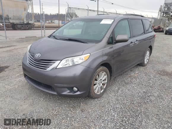 ✅ 2015 Toyota Sienna Limited • VIN: 5TDDK3DC6FS128167 • Lot: 41699588. Listed on IAAI with 179,723 mi. Free auction sales archive from the USA and detailed vehicle history report at DreamBid. Image 2.