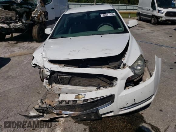 ✅ 2011 Chevrolet Malibu 1LT • VIN: 1G1ZC5EU7BF112004 • Lot: 70571294. Listed on Copart with 189,578 mi. Free auction sales archive from the USA and detailed vehicle history report at DreamBid. Image 5.