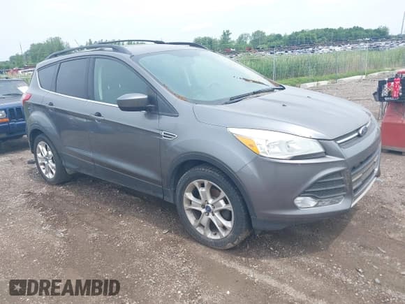 ✅ 2013 Ford Escape SE • VIN: 1FMCU0GX2DUA31362 • Lot: 42564337. Wystawiony na IAAI z przebiegiem 157 737 mil. Bezpłatny archiwum sprzedaży aukcyjnych z USA i szczegółowy raport historii pojazdu na DreamBid. Zdjęcie 1.