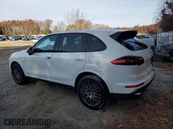✅ 2017 Porsche Cayenne S E-Hybrid • VIN: WP1AE2A29HLA72504 • Lot: 91635725. Listed on Copart with 168,371 mi. Free auction sales archive from the USA and detailed vehicle history report at DreamBid. Image 2.