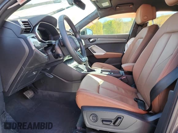 ✅ 2025 Audi Q3 S line Premium Plus • VIN: WA1EECF36S1025048 • Лот: 87109665. Опубликован ранее на Copart с пробегом 2 838 миль. Бесплатный доступ к архиву аукционных продаж из США и подробный отчёт об истории автомобиля на DreamBid. Изображение 7.