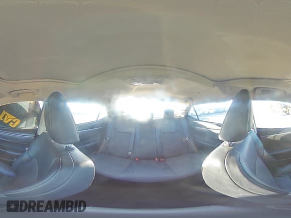 ✅ 2014 Toyota Corolla S Plus • VIN: 5YFBURHE7EP013536 • Лот: 94121795. Опубликован ранее на Copart с пробегом 125 440 миль. Бесплатный доступ к архиву аукционных продаж из США и подробный отчёт об истории автомобиля на DreamBid. Изображение 14.