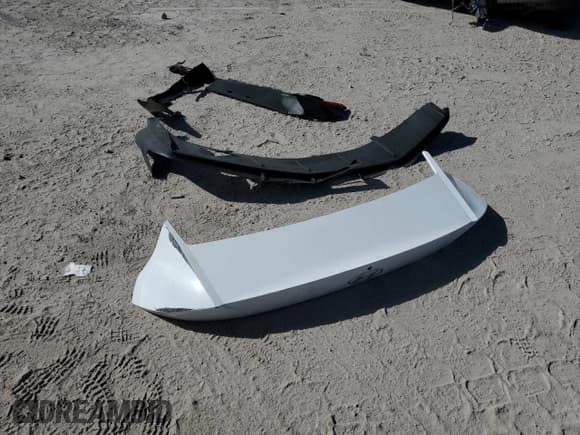 ✅ 2025 Hyundai Elantra SE • VIN: KMHLL4DG9SU052835 • Lot: 86490085. Listed on Copart with 3,049 mi. Free auction sales archive from the USA and detailed vehicle history report at DreamBid. Image 12.