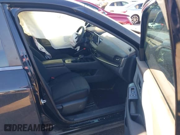 ✅ 2021 Nissan Rogue S • VIN: 5N1AT3AA3MC797087 • Lot: 43572842. Listed on IAAI with 81,407 mi. Free auction sales archive from the USA and detailed vehicle history report at DreamBid. Image 5.