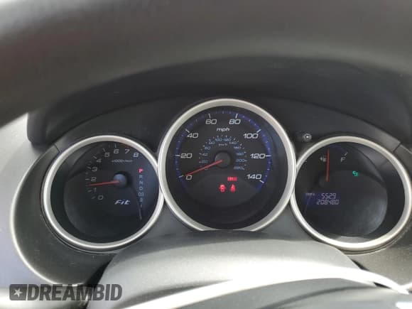 ✅ 2007 Honda Fit • VIN: JHMGD38457S043676 • Lot: 57217005. Listed on Copart with 208,480 mi. Free auction sales archive from the USA and detailed vehicle history report at DreamBid. Image 9.