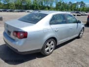 ✅ 2008 Volkswagen Jetta SE • VIN: 3VWRZ71K58M044121 • Lot: 42317882. Wystawiony na IAAI z przebiegiem Nie podano. Bezpłatny archiwum sprzedaży aukcyjnych z USA i szczegółowy raport historii pojazdu na DreamBid. Zdjęcie 4.