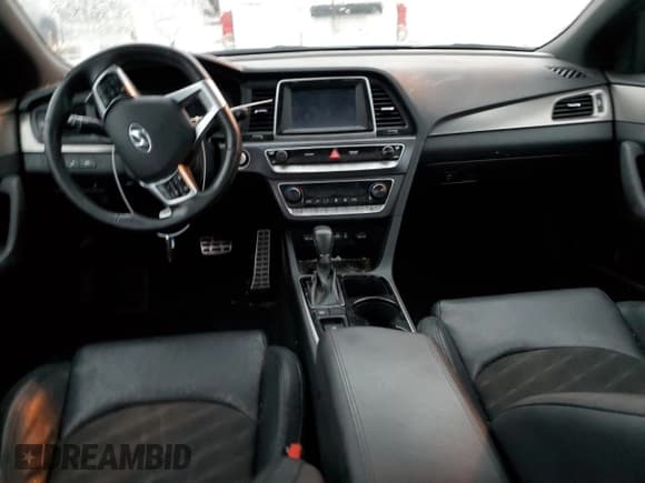 ✅ 2019 Hyundai Sonata SEL • VIN: 5NPE34AF8KH785347 • Lot: 72868862. Listed on Copart with 49,942 mi. Free auction sales archive from the USA and detailed vehicle history report at DreamBid. Image 8.