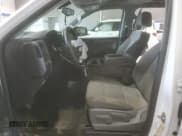 ✅ 2018 Chevrolet Silverado 1500 LS • VIN: 1GCRCNEC3JZ293680 • Лот: 67672215. Опубликован ранее на Copart с пробегом 130 753 миль. Бесплатный доступ к архиву аукционных продаж из США и подробный отчёт об истории автомобиля на DreamBid. Изображение 7.