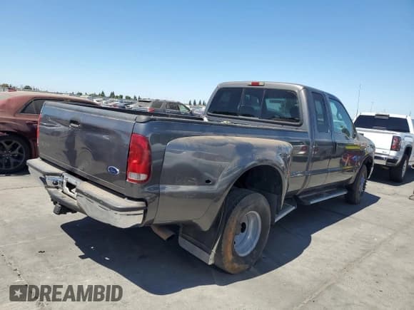 ✅ 2002 Ford F-350 XL • VIN: 1FTWX33F32ED70260 • Лот: 69595585. Опубликован ранее на Copart с пробегом Не указан. Бесплатный доступ к архиву аукционных продаж из США и подробный отчёт об истории автомобиля на DreamBid. Изображение 3.