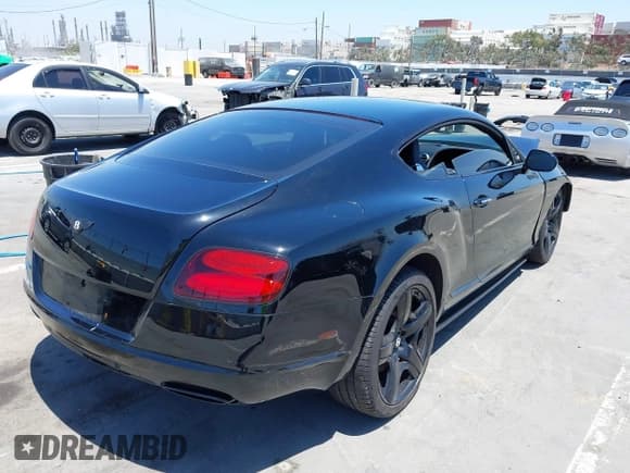 ✅ 2012 Bentley Continental GT • VIN: SCBFR7ZA8CC071957 • Lot: 42312540. Listed on IAAI with Not provided. Free auction sales archive from the USA and detailed vehicle history report at DreamBid. Image 4.