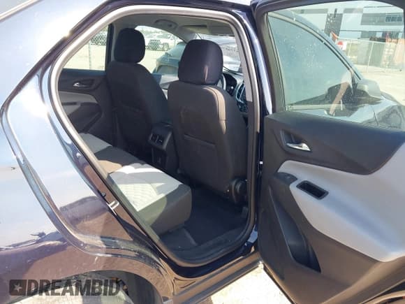 ✅ 2020 Chevrolet Equinox LS • VIN: 3GNAXHEV7LS606614 • Lot: 43269986. Wystawiony na IAAI z przebiegiem 112 138 mil. Bezpłatny archiwum sprzedaży aukcyjnych z USA i szczegółowy raport historii pojazdu na DreamBid. Zdjęcie 8.