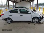 ✅ 2016 Nissan Versa SL • VIN: 3N1CN7AP0GL864758 • Lot: 41856341. Wystawiony na IAAI z przebiegiem 77 431 mil. Bezpłatny archiwum sprzedaży aukcyjnych z USA i szczegółowy raport historii pojazdu na DreamBid. Zdjęcie 13.