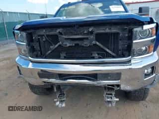 2019 Chevrolet Silverado 2500HD LT с VIN 1GC1KSEG5KF146636, выставлен на аукционе IAAI как лот 43190832 с пробегом 159 767 миль миль и . История ставок и продаж доступна на DreamBid. Изображение 6.