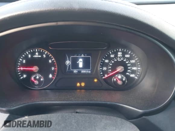 ✅ 2017 Kia Sorento LX • VIN: 5XYPGDA59HG209805 • Lot: 43693169. Listed on IAAI with 183,015 mi. Free auction sales archive from the USA and detailed vehicle history report at DreamBid. Image 7.