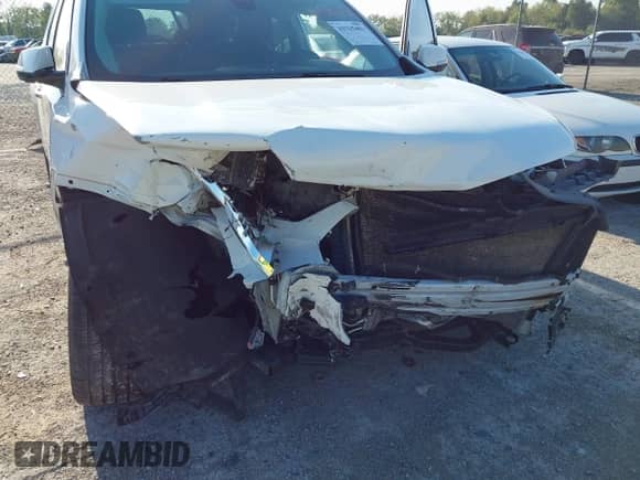 2020 Chevrolet Traverse Premier with VIN 1GNEVKKW6LJ105846, listed as a IAAI auction lot 43315481 with 149,347 mi miles and . Bid and sale history available at DreamBid. Image 6.