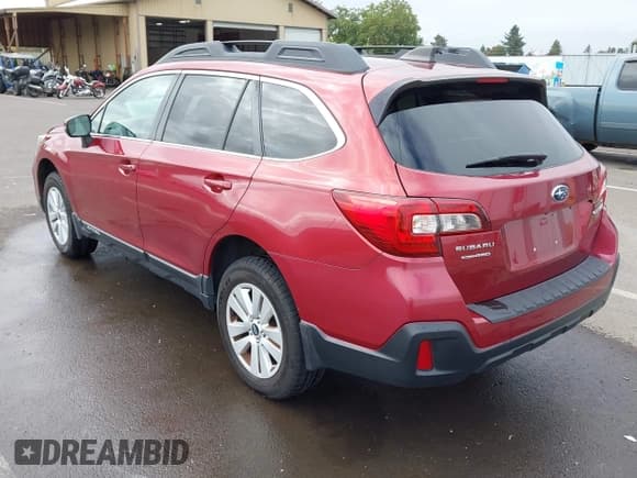 ✅ 2018 Subaru Outback Premium • VIN: 4S4BSAHCXJ3246119 • Lot: 43383550. Listed on IAAI with 95,896 mi. Free auction sales archive from the USA and detailed vehicle history report at DreamBid. Image 3.
