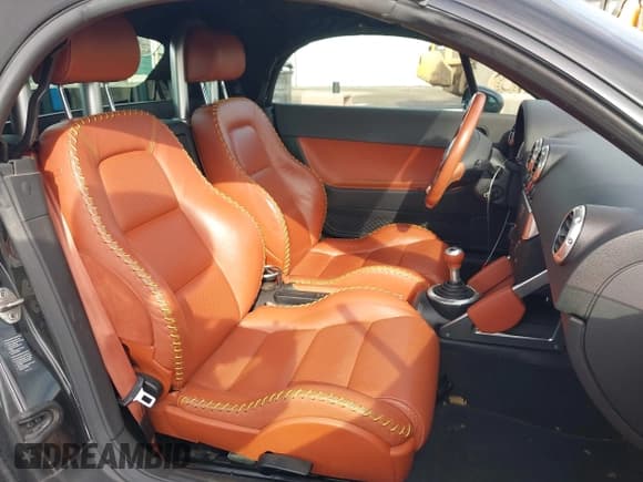 ✅ 2001 Audi TT • VIN: TRUTX28N311026761 • Лот: 43731628. Опубликован ранее на IAAI с пробегом 90 365 миль. Бесплатный доступ к архиву аукционных продаж из США и подробный отчёт об истории автомобиля на DreamBid. Изображение 8.