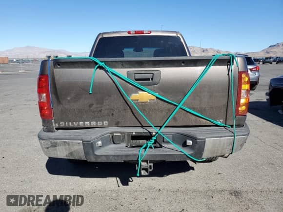 2007 Chevrolet Silverado 1500 1LT с VIN 2GCEK13M671710264, выставлен на аукционе Copart как лот 81694415 с пробегом 177 263 миль миль и Списание • Salvage title. История ставок и продаж доступна на DreamBid. Изображение 6.