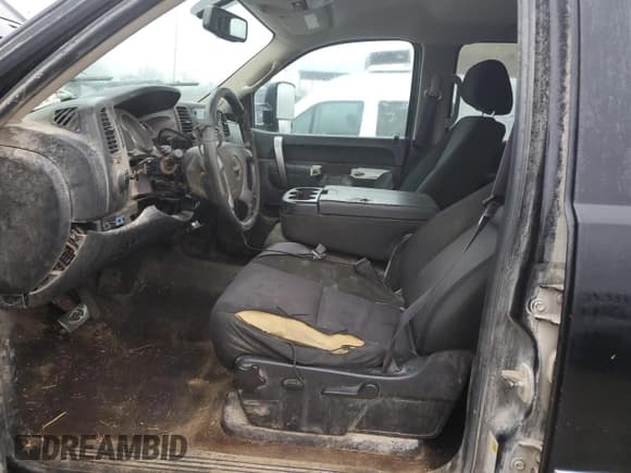 ✅ 2014 GMC Sierra 2500HD SLE • VIN: 1GT120CG4EF165979 • Lot: 44060815. Wystawiony na Copart z przebiegiem Nie podano. Bezpłatny archiwum sprzedaży aukcyjnych z USA i szczegółowy raport historii pojazdu na DreamBid. Zdjęcie 7.