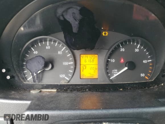 ✅ 2015 Freightliner Sprinter • VIN: WDRPE7DC4FP140811 • Lot: 85760585. Wystawiony na Copart z przebiegiem 414 120 mil. Bezpłatny archiwum sprzedaży aukcyjnych z USA i szczegółowy raport historii pojazdu na DreamBid. Zdjęcie 9.