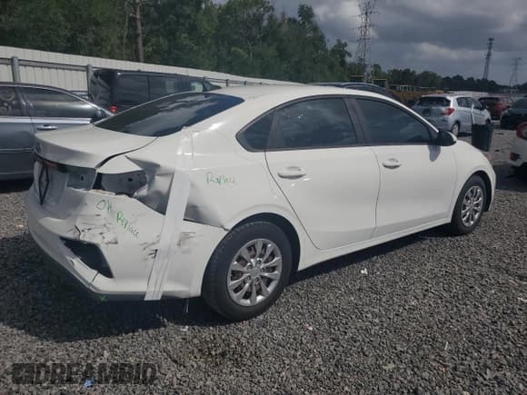 ✅ 2021 Kia Forte LXS • VIN: 3KPF24AD2ME353561 • Лот: 81965585. Опубликован ранее на Copart с пробегом 97 718 миль. Бесплатный доступ к архиву аукционных продаж из США и подробный отчёт об истории автомобиля на DreamBid. Изображение 3.