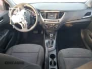 ✅ 2019 Hyundai Accent SE • VIN: 3KPC24A34KE059800 • Лот: 80217114. Опубликован ранее на Copart с пробегом 117 694 миль. Бесплатный доступ к архиву аукционных продаж из США и подробный отчёт об истории автомобиля на DreamBid. Изображение 8.