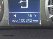 ✅ 2019 Toyota 4Runner SR5 • VIN: JTEBU5JR4K5682826 • Lot: 43625198. Wystawiony na IAAI z przebiegiem 100 342 mil. Bezpłatny archiwum sprzedaży aukcyjnych z USA i szczegółowy raport historii pojazdu na DreamBid. Zdjęcie 15.