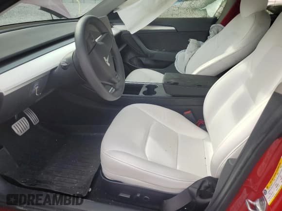 ✅ 2021 Tesla Model 3 Performance • VIN: 5YJ3E1EC6MF050853 • Lot: 92953845. Wystawiony na Copart z przebiegiem 77 569 mil. Bezpłatny archiwum sprzedaży aukcyjnych z USA i szczegółowy raport historii pojazdu na DreamBid. Zdjęcie 7.