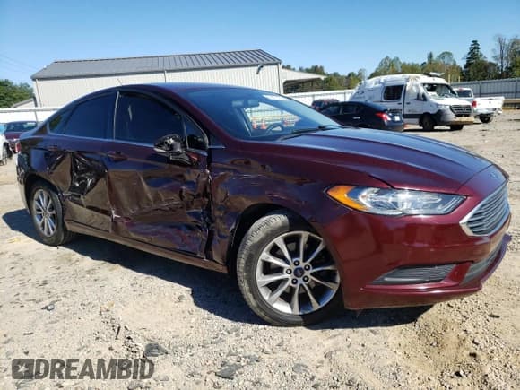 ✅ 2017 Ford Fusion SE • VIN: 3FA6P0H75HR208805 • Lot: 82473125. Wystawiony na Copart z przebiegiem 116 479 mil. Bezpłatny archiwum sprzedaży aukcyjnych z USA i szczegółowy raport historii pojazdu na DreamBid. Zdjęcie 4.