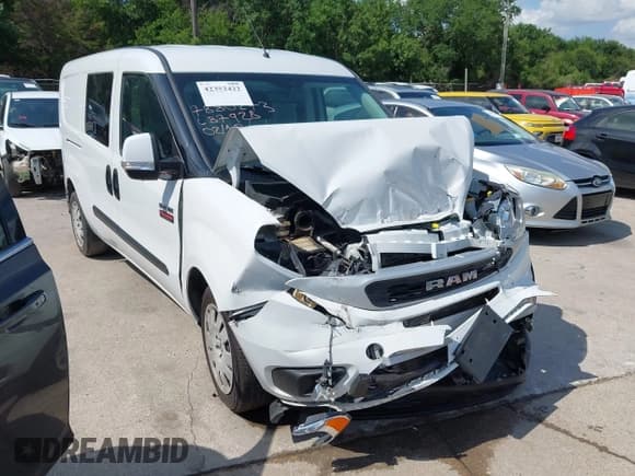 ✅ 2019 Ram ProMaster City Cargo Tradesman SLT • VIN: ZFBHRFBBXK6L87928 • Lot: 42352422. Wystawiony na IAAI z przebiegiem 105 664 mil. Bezpłatny archiwum sprzedaży aukcyjnych z USA i szczegółowy raport historii pojazdu na DreamBid. Zdjęcie 1.