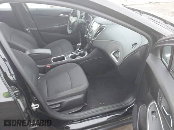 2017 Chevrolet Cruze LT с VIN 3G1BE6SM5HS605531, выставлен на аукционе IAAI как лот 43574360 с пробегом 93 996 миль миль и . История ставок и продаж доступна на DreamBid. Изображение 5.