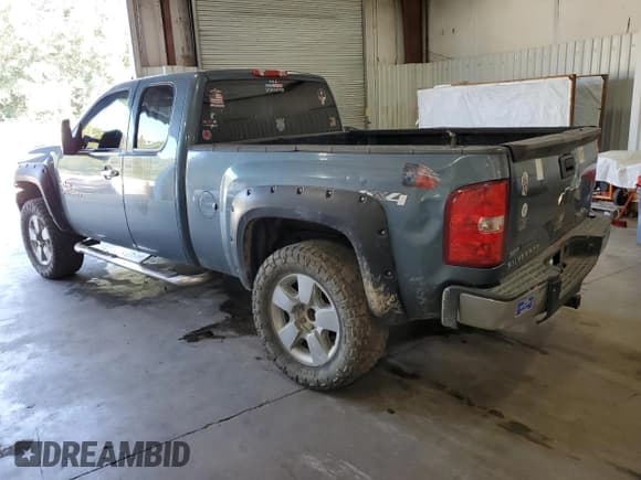 ✅ 2011 Chevrolet Silverado 1500 LT • VIN: 1GCRKSE3XBZ384772 • Lot: 76115054. Listed on Copart with 237,378 mi. Free auction sales archive from the USA and detailed vehicle history report at DreamBid. Image 2.